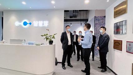 市委常委、副市長唐曉東調(diào)研服務(wù)外包企業(yè)，聚焦科技信息咨詢服務(wù)高質(zhì)量發(fā)展